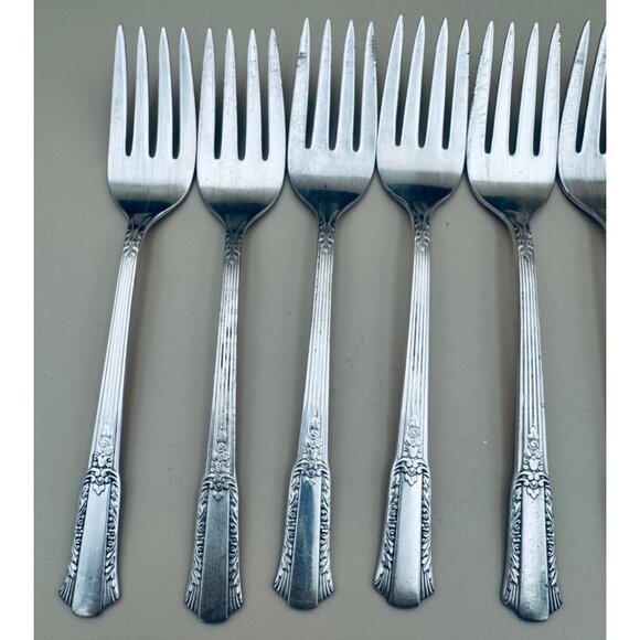 International Silver Rogers 1940 Treasure Silverplate Salad Forks Set Of 8 Vinta - Picture 2 of 10